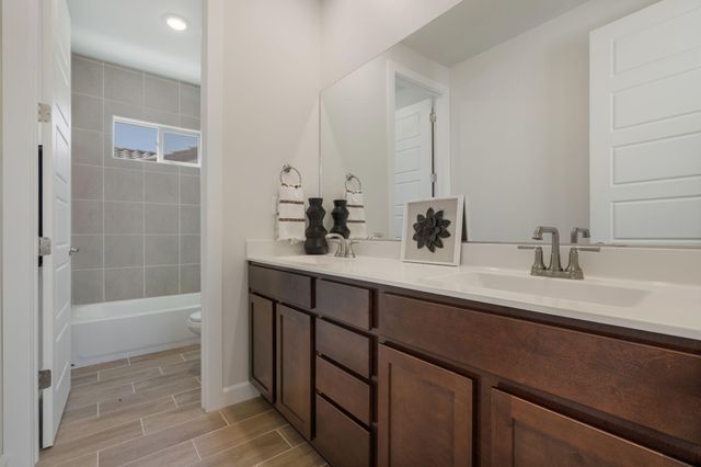 6915 Zachary Road NE, Rio Rancho, NM 87144