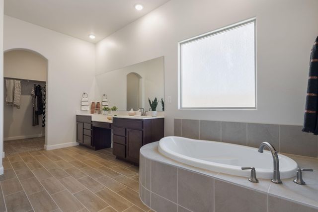 6915 Zachary Road NE, Rio Rancho, NM 87144