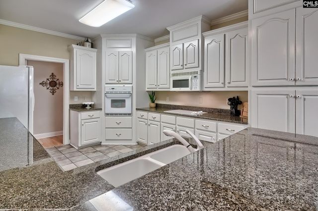 6 Hunting Glen Court, Irmo, SC 29063