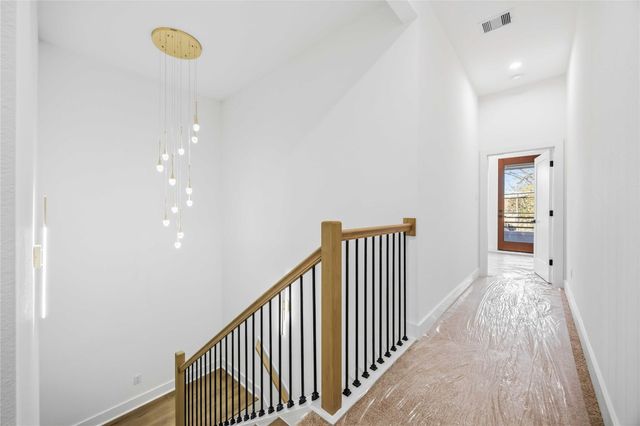 8303 Bassett St, Houston, TX 77051