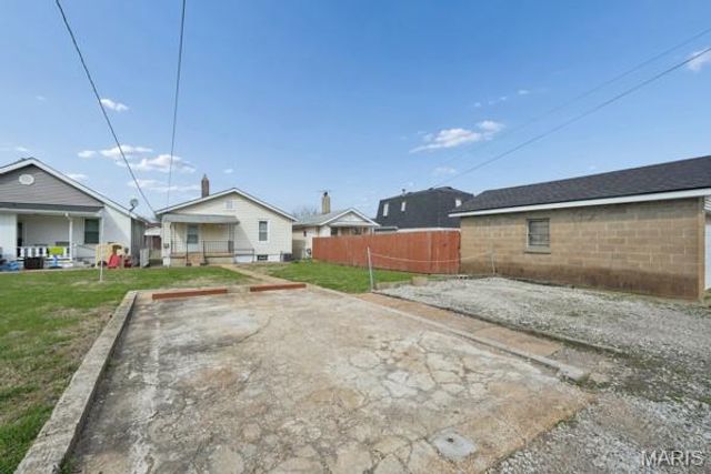 5424 Bischoff Avenue, St Louis, MO 63110