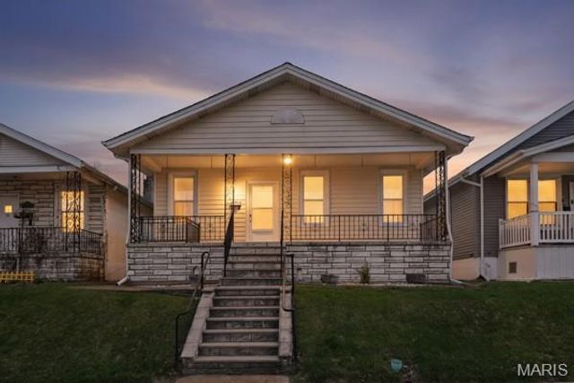 5424 Bischoff Avenue, St Louis, MO 63110