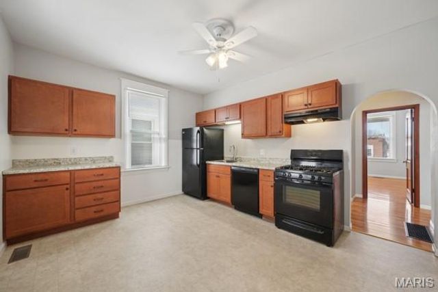 5424 Bischoff Avenue, St Louis, MO 63110