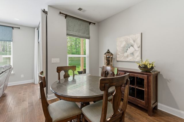 468 Stonegate Dr, Lebanon, TN 37090