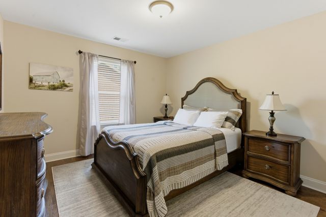 468 Stonegate Dr, Lebanon, TN 37090