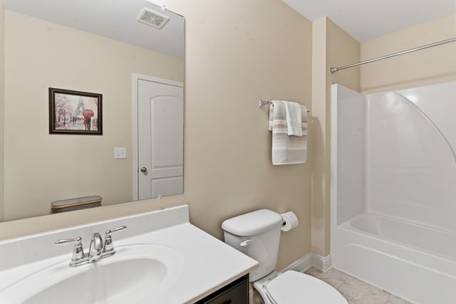 468 Stonegate Dr, Lebanon, TN 37090