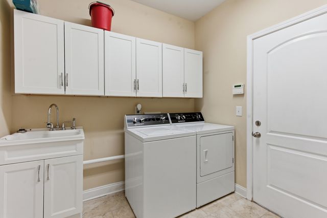 468 Stonegate Dr, Lebanon, TN 37090