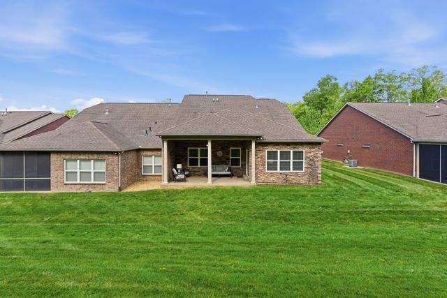 468 Stonegate Dr, Lebanon, TN 37090