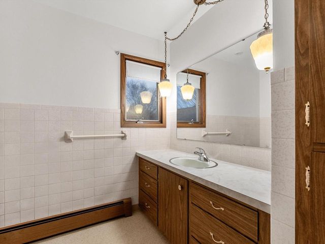 664 Randolph STREET, Mishicot, WI 54228