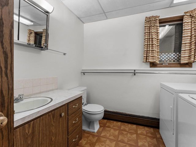 664 Randolph STREET, Mishicot, WI 54228