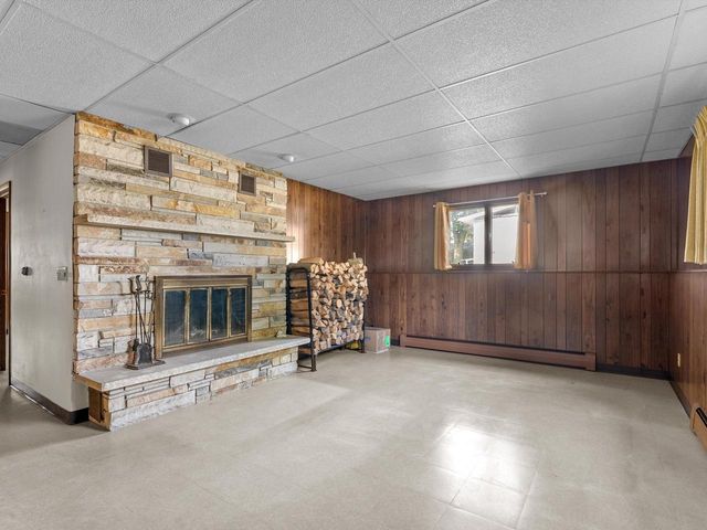 664 Randolph STREET, Mishicot, WI 54228