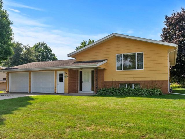 664 Randolph STREET, Mishicot, WI 54228