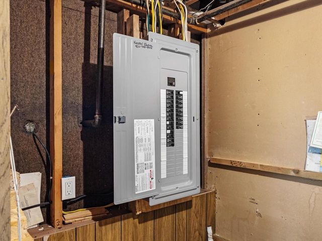 664 Randolph STREET, Mishicot, WI 54228