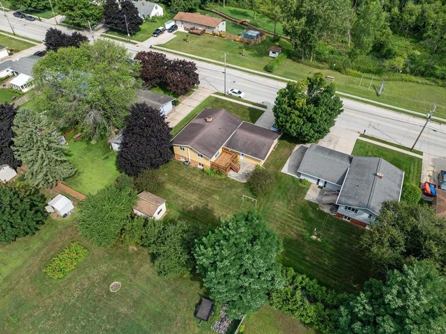 664 Randolph STREET, Mishicot, WI 54228