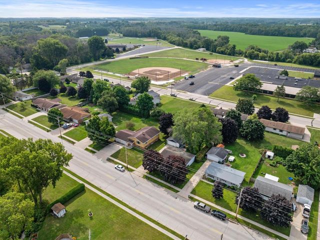 664 Randolph STREET, Mishicot, WI 54228