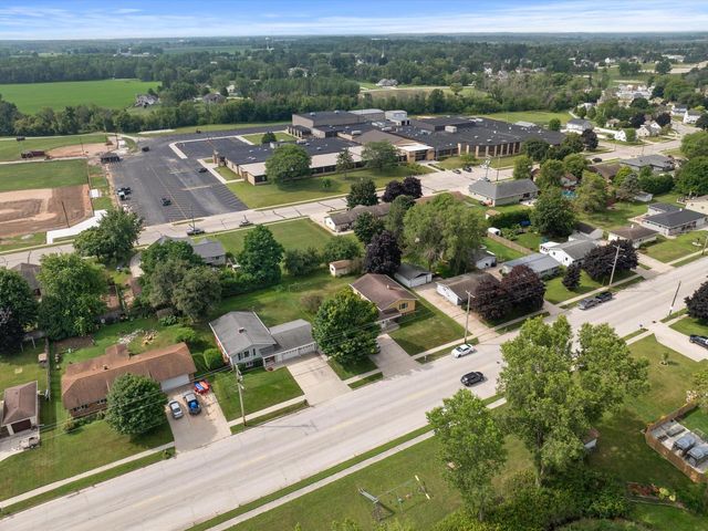 664 Randolph STREET, Mishicot, WI 54228