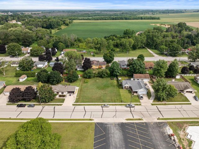 664 Randolph STREET, Mishicot, WI 54228