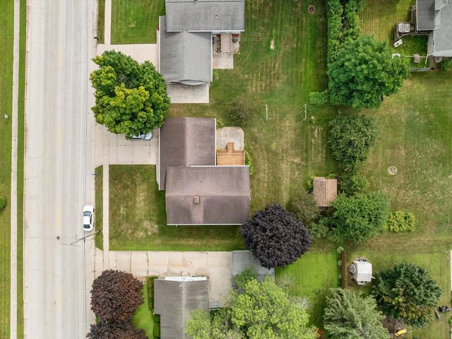 664 Randolph STREET, Mishicot, WI 54228