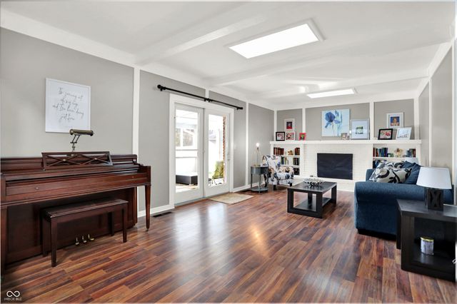 11306 Moss Drive, Carmel, IN 46033