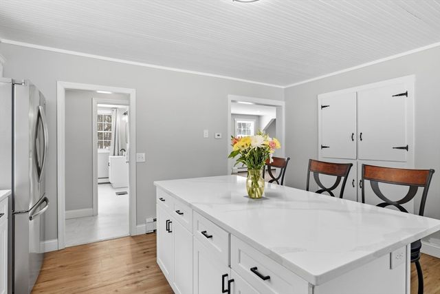 46 Smith St, Palmer, MA 01069