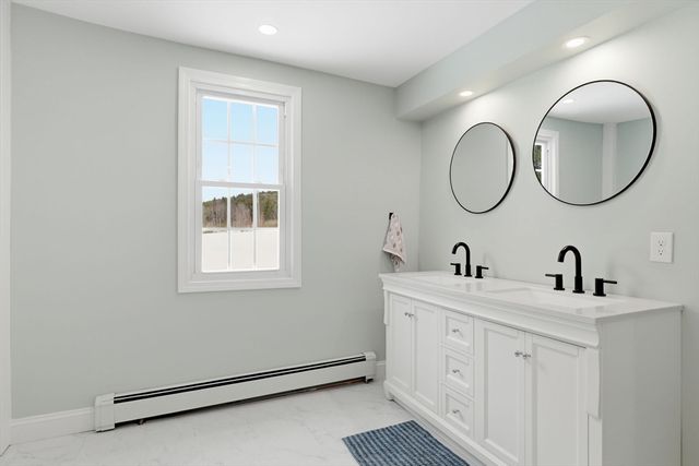 46 Smith St, Palmer, MA 01069