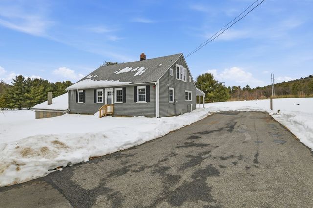 46 Smith St, Palmer, MA 01069