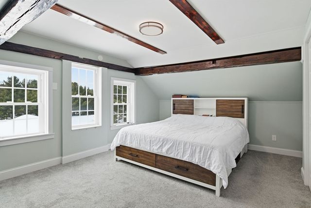 46 Smith St, Palmer, MA 01069