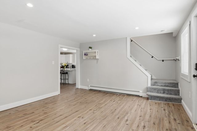 46 Smith St, Palmer, MA 01069