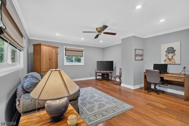 4 Darby Rd, East Brunswick Twp., NJ 08816