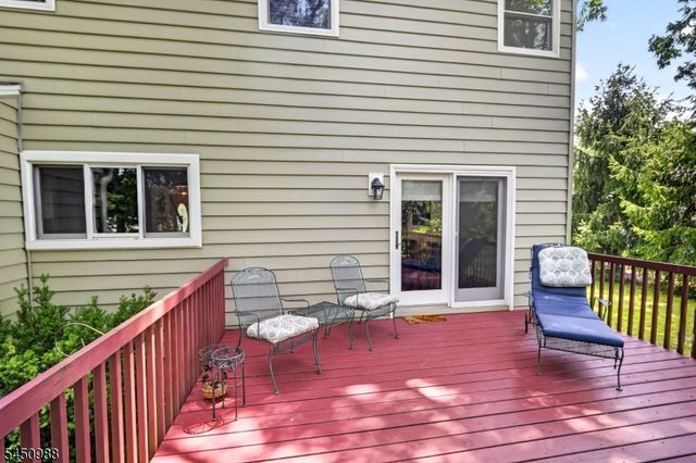 4 Darby Rd, East Brunswick Twp., NJ 08816