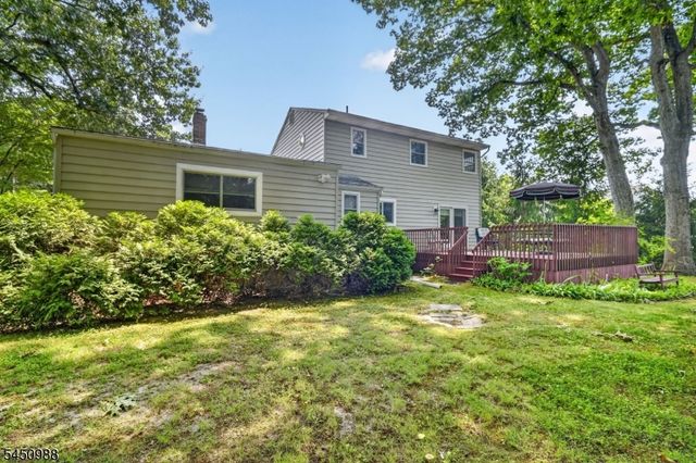 4 Darby Rd, East Brunswick Twp., NJ 08816