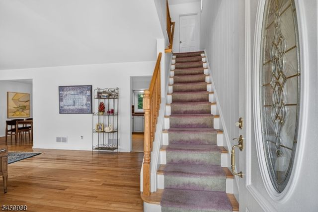 4 Darby Rd, East Brunswick Twp., NJ 08816