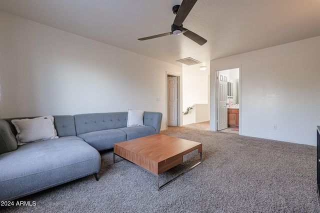 9214 S 35TH Glen, Laveen, AZ 85339