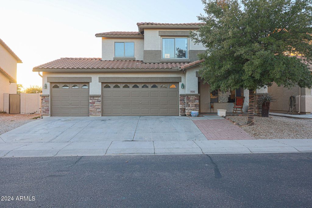 9214 S 35TH Glen, Laveen, AZ 85339