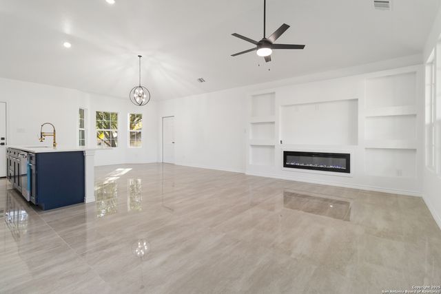 4606 Oak Climb, San Antonio, TX 78217