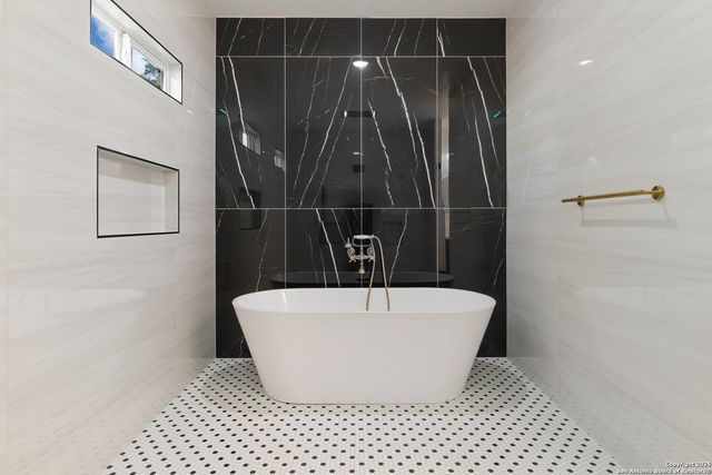 4606 Oak Climb, San Antonio, TX 78217