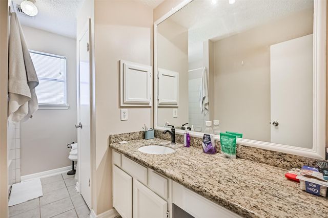1104 Lost River Drive, Friendswood, TX 77546