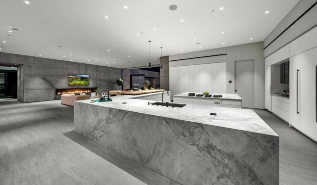 74305 Desert Oasis Trail, Indian Wells, CA 92210