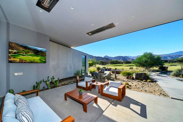 74305 Desert Oasis Trail, Indian Wells, CA 92210