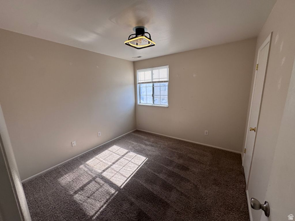 Image 17 of property listing at 1350 W 150 N #42, Vernal, UT 84078