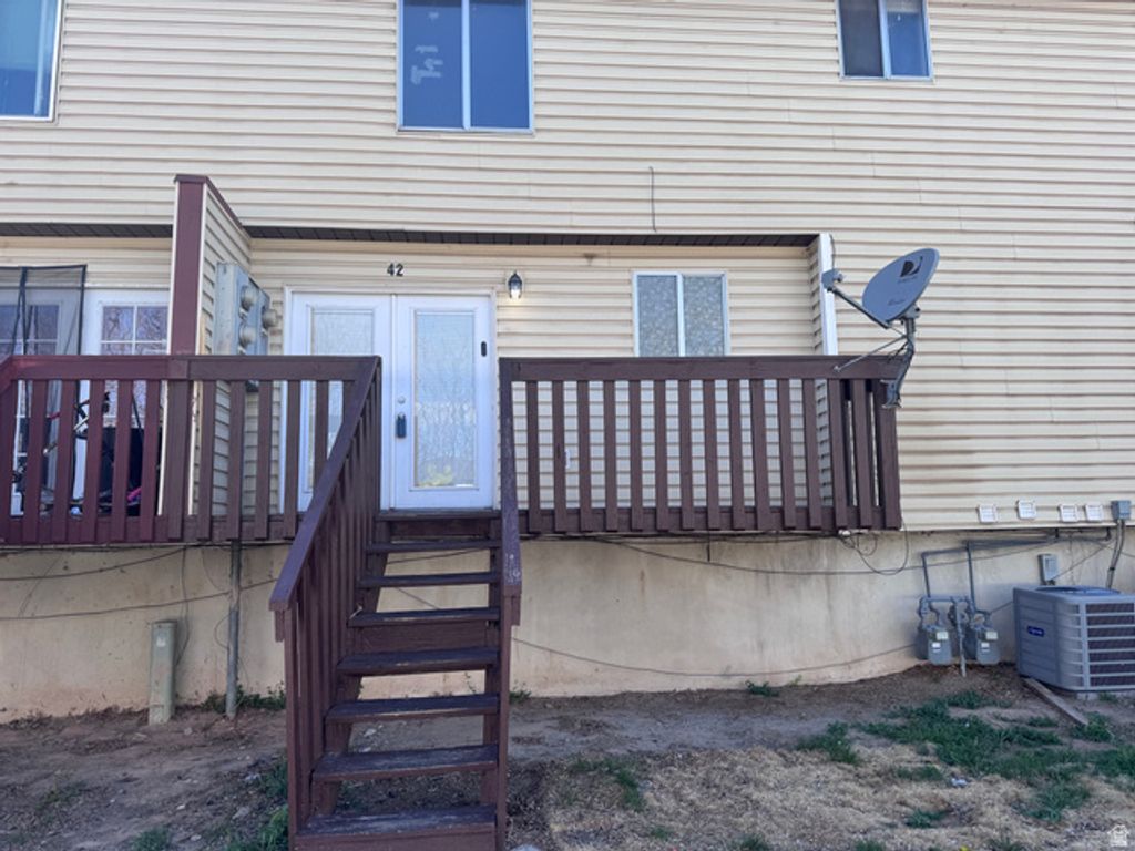 Image 3 of property listing at 1350 W 150 N #42, Vernal, UT 84078