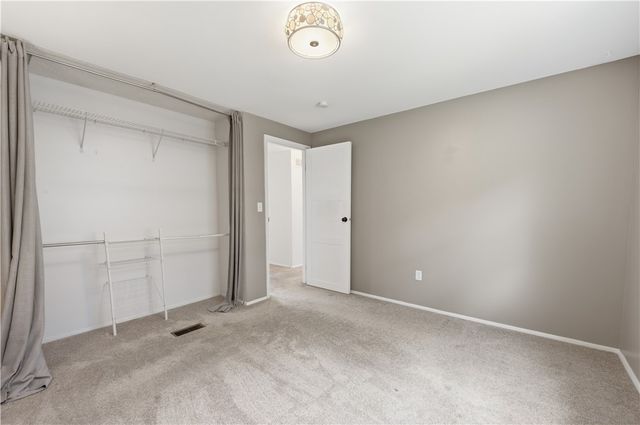 226 Briar Path, North Fayette, PA 15126