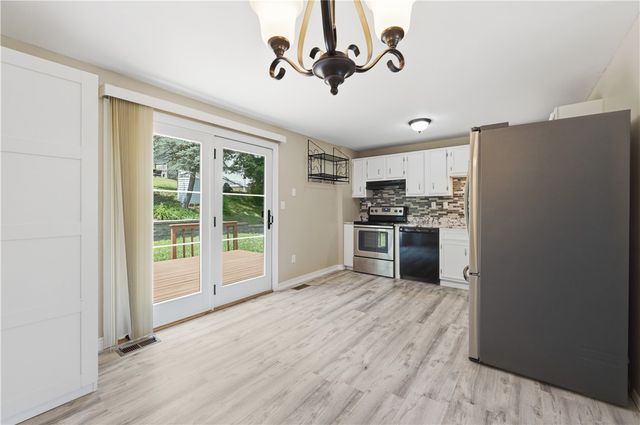 226 Briar Path, North Fayette, PA 15126