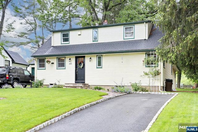 105 Rivervale Road, Park Ridge, NJ 07656