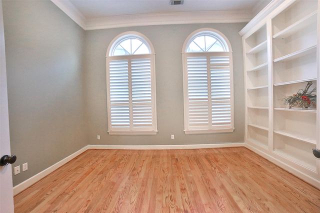 6335 E Mystic Meadow, Houston, TX 77021