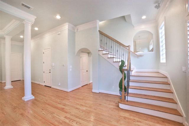 6335 E Mystic Meadow, Houston, TX 77021