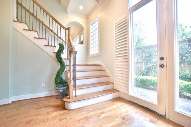 6335 E Mystic Meadow, Houston, TX 77021