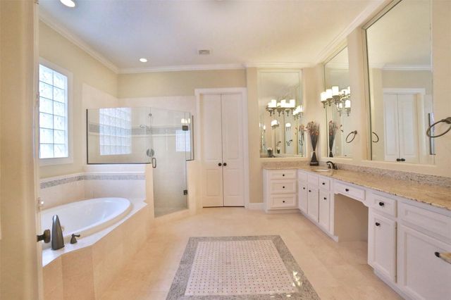 6335 E Mystic Meadow, Houston, TX 77021