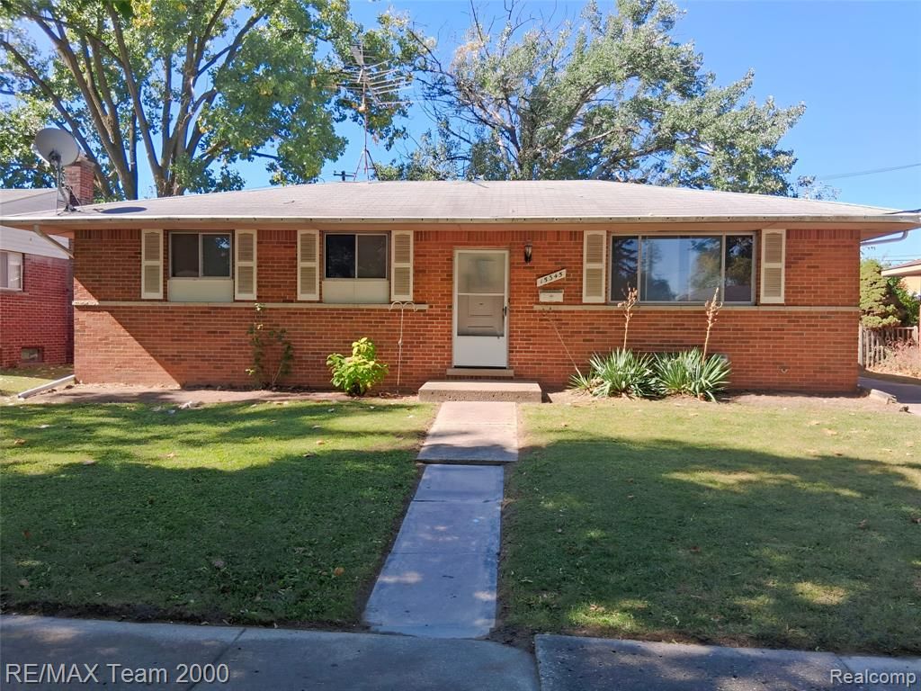 15345 Bainbridge Street, Livonia, MI 48154