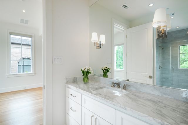 4505 S Versailles Avenue, Highland Park, TX 75205